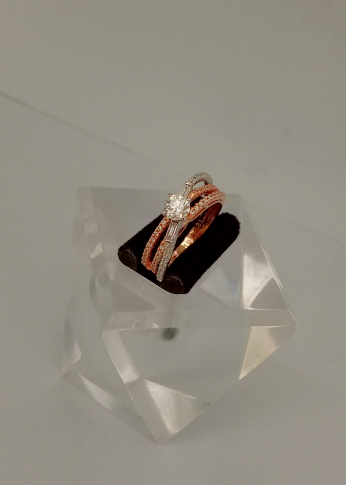 Diamond Soilter Ring